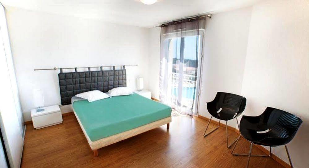 Le Domaine De Manon Lejlighedshotel Toulon Eksteriør billede